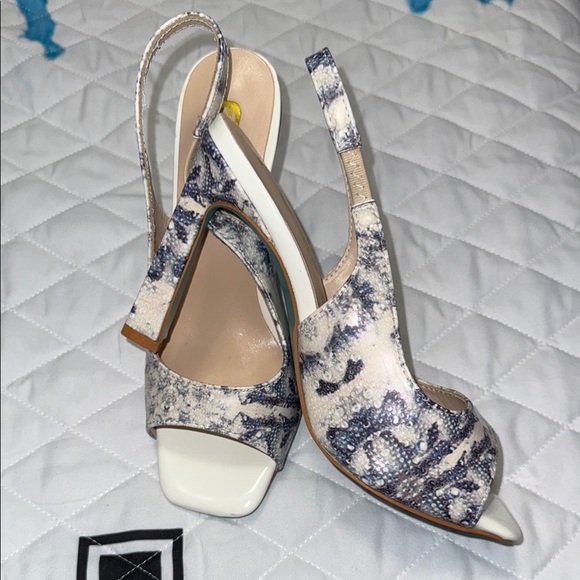 FSJ Women's White and Gray Slingback Heels - Picture 1 of 5